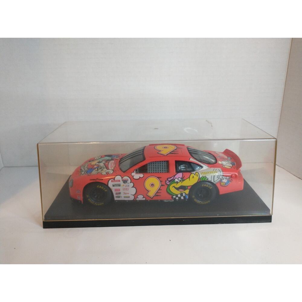 RACING CHAMPIONS NASCAR CARTOON NETWORK STOCK CAR #9 1:24 With ERTL Case